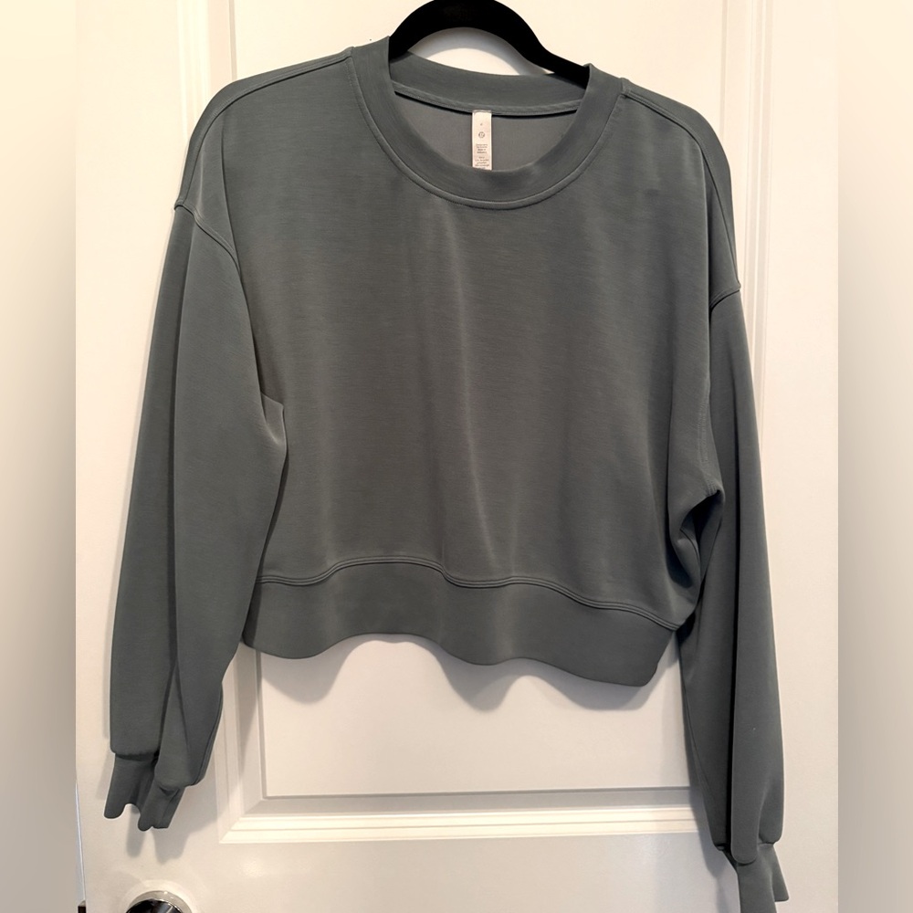 Cropped Lululemon Top